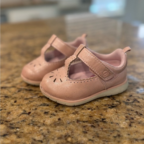 Stride Rite Shoes - Picture 5 of 11